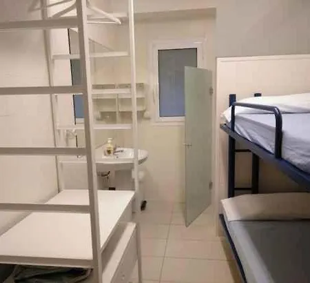 De Hostel *
